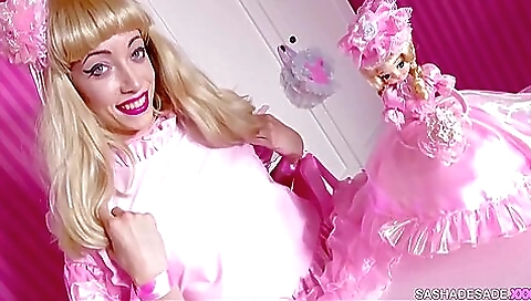 Sexy blonde with a small tits takes her step daddy's cock