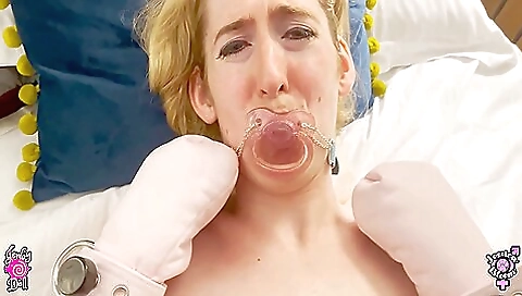 Busty blonde brunette stepmom punishment for her stepdaughter